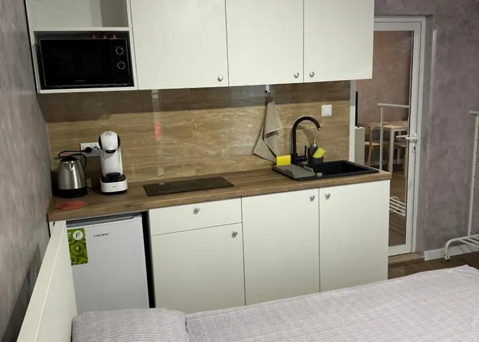 Apartment Markoni 6 *